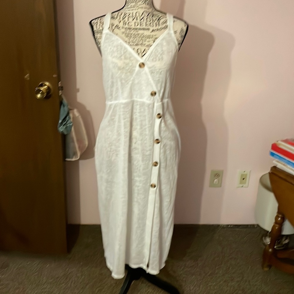Woman’s time and tru white cotton dress in excellent condition